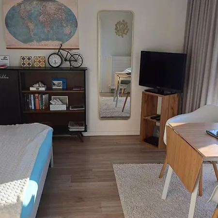 De Koepeltjes לינה וארוחת בוקר